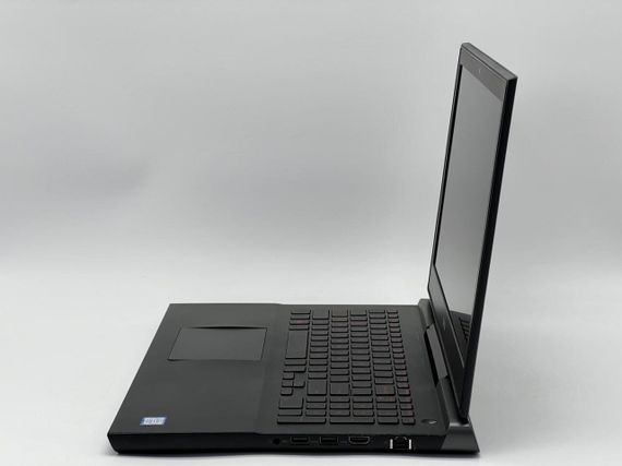 Игровой ноутбук Б-класс Dell Inspiron Gaming 15 7567 / 15.6" (1920x1080) IPS / Intel Core i5-7300HQ (4 ядра по 2.5 - 3.5 GHz) / 16 GB DDR4 / 960 GB SSD / nVidia GeForce GTX 1050, 4 GB GDDR5, 128-bit / WebCam  б/у + Подарок Беспроводная мышь HOCO GM28 | Зображення 3