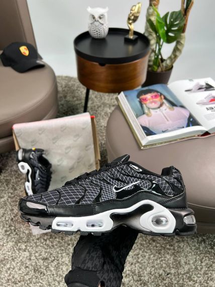 Мужские кроссовки Air Max Plus Black White Line весна / літо / осінь A3670 44 28 см | Зображення 7