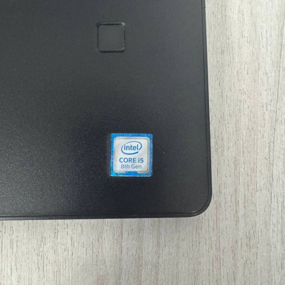 Ноутбук Б-класс Dell Latitude 3490 / 14" (1920x1080) IPS / Intel Core i5-8250U (4 (8) ядра по 1.6 - 3.4 GHz) / 8 GB DDR4 / 256 GB SSD / Intel UHD Graphics 620 / WebCam б/у | Зображення 3