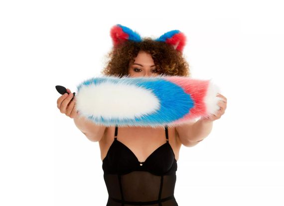 Анальний хутряний хвіст без пробки, Триколірний: Білий, яскраво-блакитний, яскраво-рожевий з білим кінчиком, OKOVA 50 см. sexstyle | Зображення 3