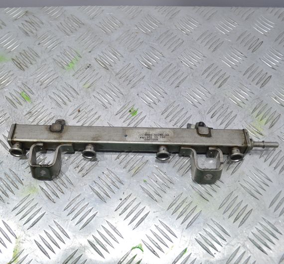 Паливна рейка 1.8 / 2.0 16V Mazda 5 2005-2010 Паливна рампа Мазда 5 6M8G9D280AA | Зображення 1