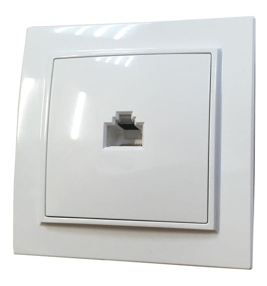 Розетка компьютерная внутренней установки 1-я белая IP20 Malta Ny95000952