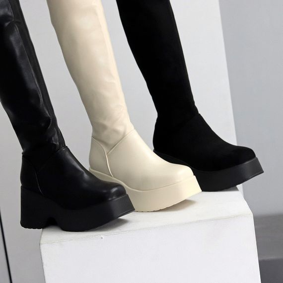 Эффектные легкие черные ботфорты стрейч еврозима на платформе | Зображення 9
