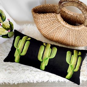 Подушка для дивану оксамитова Кактуси на чорному тлі 50x24 см (52BP_FLORA007)