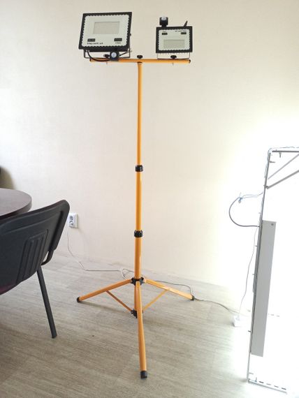 Стойка металлическая для прожекторов СМП2-50-160 желтая Ny95502856 | Зображення 1