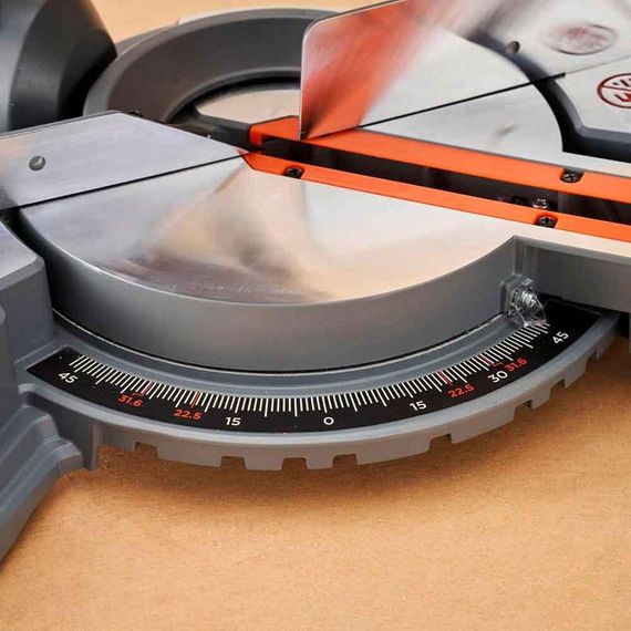 Пила торцювальна мережева BLACK+DECKER BES702 | Зображення 6