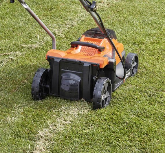 Газонокосарка акумуляторна BLACK+DECKER BCMW3336L2 | Зображення 6