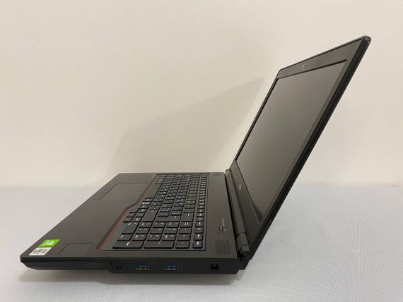 Мобільна робоча станція Fujitsu Celsius H7510 / 15.6" (1920x1080) IPS / Intel Core i7-10850H (6 (12) ядер по 2.7 - 5.1 GHz) / 32 GB DDR4 / 512 GB SSD / nVidia Quadro T1000, 4 GB GDDR6, 128-bit / WebCam / HDMI б/в | Зображення 5