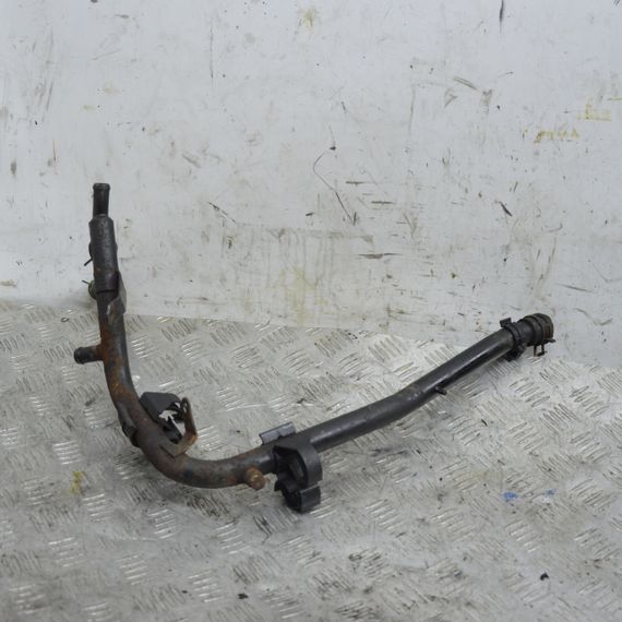 Патрубок системи охолодження Volkswagen T4 1990-2003 Шланг трубка охолодження Фольксваген т4 074121065AE | Зображення 1