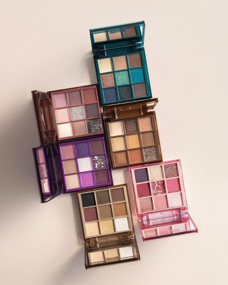 Палетка тіней Farmasi Violet Skies Oasis Collection 8,1 г | Зображення 7