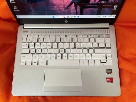Ноутбук HP Laptop 14 FHD|Ryzen 3 3250U|16GB|SSD120GB | Зображення 9