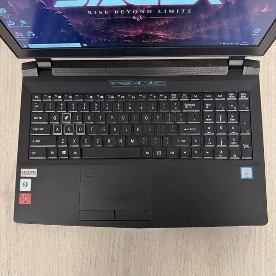 Игровой ноутбук Б-класс Sager P750TM1 / 17.3" (1920x1080) IPS / Intel Core i7-8700K (6 (12) ядра по 3.7 - 4.7 GHz) / 32 GB DDR4 / 240 GB SSD / nVidia GeForce GTX 1060, 6 GB GDDR5, 192-bit / WebCam б/у | Зображення 2