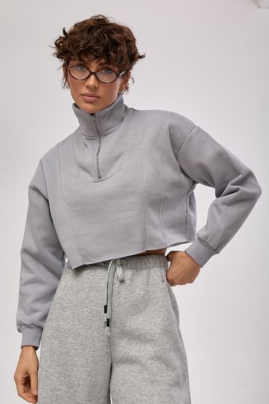 Короткий світшот із декоративними швами та блискавкою на горловині - сірий цвет, L (є розміри) | Зображення 4