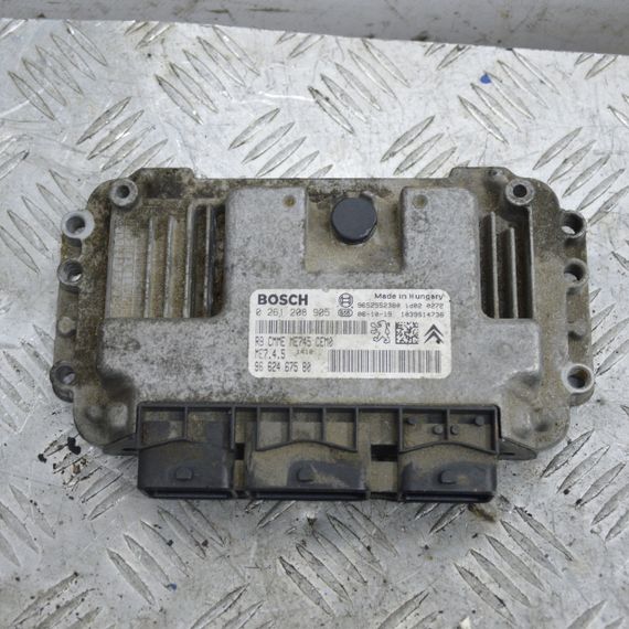 Блок керування двигуном 1.6 Citroen Berlingo 1996-2008 Комп'ютер ЕБУ мотора Сітроен Берлінго 9662467580