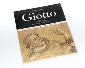 Книга із серії L'opera Completa Di Giotto. Джотто - італійський живописець і архітектор XIV століття
