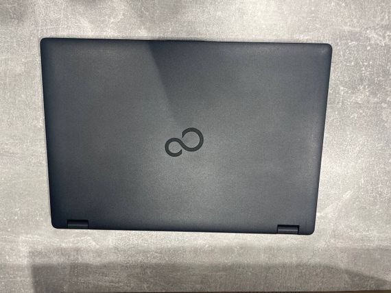 Ноутбук Fujitsu LifeBook E5411 / 14" (1920x1080) IPS / Intel Core i3-1115G4 (2 (4) ядра по 1.7 - 4.1 GHz) / 16 GB DDR4 / 240 GB SSD / Intel UHD Graphics / WebCam / 4G б/у | Зображення 4