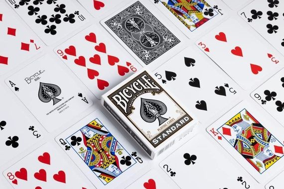 Набор игральных карт Bicycle Standard Playing Cards Черные и Красные (2 колоды) | Зображення 4