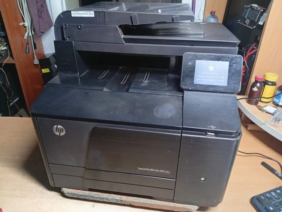 МФУ Б-класс HP LaserJet Pro 200 color MFP M276nw / Лазерная цветная печать / 600x600 dpi / A4 / 14 стр/мин / USB, Ethernet, WiFi б/у | Зображення 1