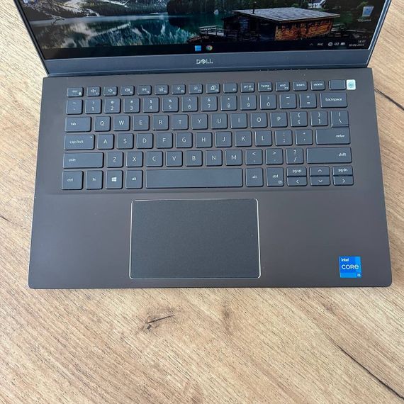 Ультрабук Б-класс Dell Vostro 5402 / 14" (1920x1080) IPS / Intel Core i5-1135G7 (4 (8) ядра по 2.4 - 4.2 GHz) / 8 GB DDR4 / 256 GB SSD NVMe / Intel Iris Xe Graphics / WebCam б/у | Зображення 6