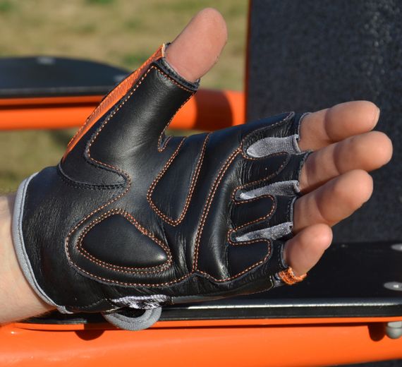 Рукавички для фітнесу MadMax MFG-831 Mti 83.1 Grey/Digital Camo S | Зображення 2