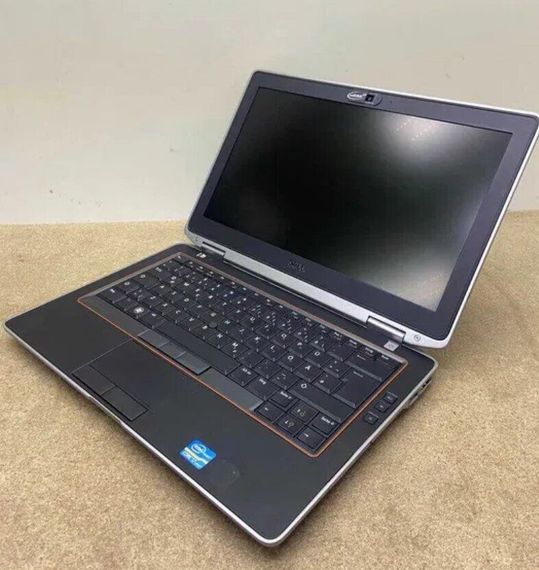 Ультрабук Б-клас Dell Latitude E6320 / 13.3" (1366x768) TN / Intel Core i5-2520M (2 (4) ядра по 2.5 - 3.2 GHz) / 8 GB DDR3 / 120 GB SSD / Intel HD Graphics 3000 / WebCam б/в | Зображення 3