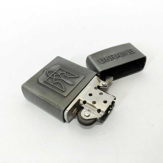 Зажигалка бензиновая герб Украины 4410, зажигалка в подарок, сувенирные зажигалки. Цвет: серебряный | Зображення 1