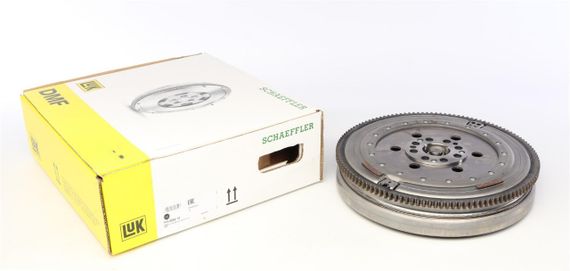 Демпфер зчеплення BMW X1 X3 E83 E84 07-11 85-130kw N47 D20A D20C 415 0552 10
