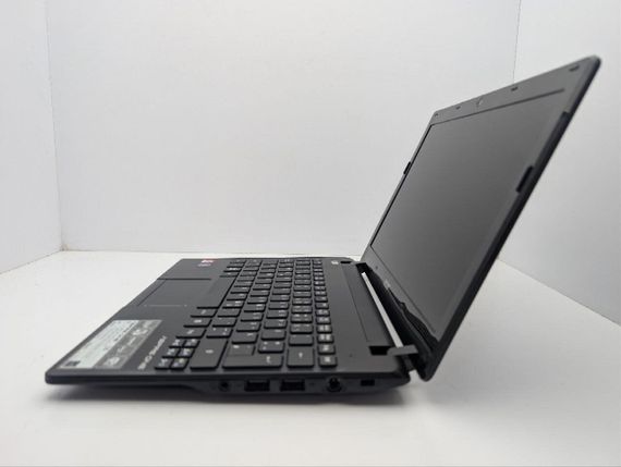 Нетбук Acer Aspire One 725 / 11.6" (1366x768) TN / AMD C-60 (2 ядра по 1.0 - 1.3 GHz) / 4 GB DDR3 / 120 GB HDD / AMD Radeon HD 6290 Graphics / WebCam / АКБ не держит б/у | Зображення 4