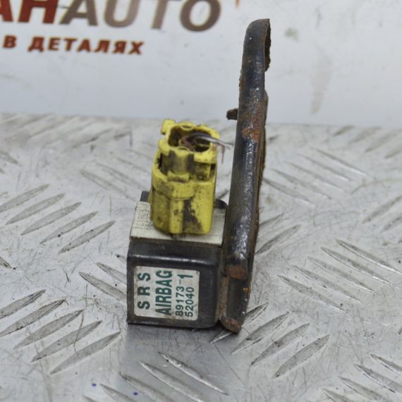 Датчик удару Toyota Yaris 1999-2005 датчик AirBag Тойота Яріс 8917352040 | Зображення 1