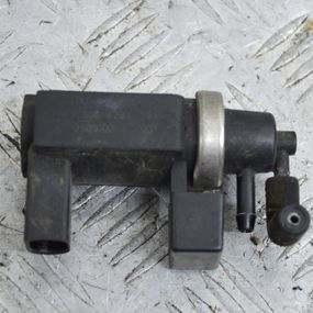 Клапан управління турбіною Audi A4 B6 B7 A8 D3 2000-2006 Клапан вакуумний Ауді перетворювач 4E0906628