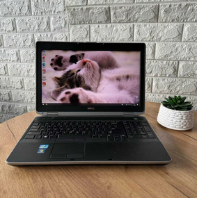 Ноутбук  Dell Latitude 6530 15.6" HD+ i7 3720QM 8Gb SSD 256Gb NVS 5200M Б/В