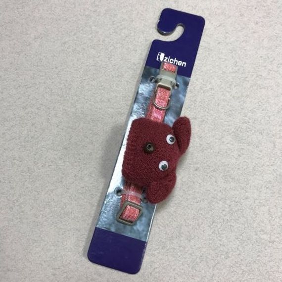 Ошейник для собак джинсовый, украшен объемной вязанной бордовой головой собачки, малиновый