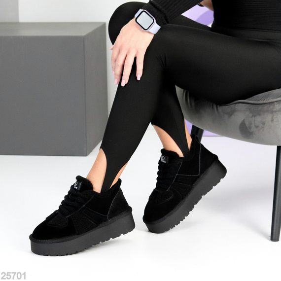 Черные кроссовки угги натуральная замша с мехом Тедди на утолщенной подошве | Зображення 2