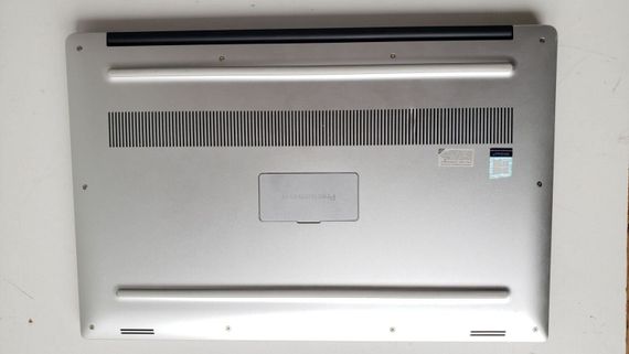 Мобильная рабочая станция Dell Precision 5540 / 15.6" (3840x2160) IPS Touch / Intel Core i7-9850H (6 (12) ядер по 2.6 - 4.6 GHz) / 16 GB DDR4 / 512 GB SSD / nVidia Quadro T1000, 4 GB GDDR5, 128-bit / WebCam б/у | Зображення 6