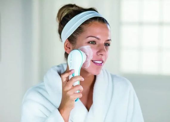 Очищающая массажная щетка для лица Spin Spa Brush Спин СПА | Зображення 1