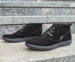 Теплі черевики чорний замш 42 розмір