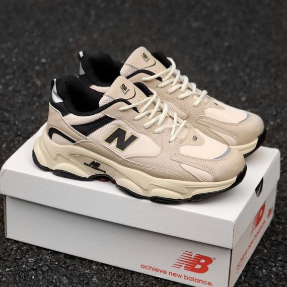 Кросівки New Balance замш/шкіра/3D сітка колір бежевий, чорний | Зображення 3