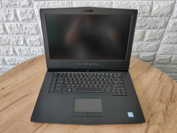 Ноутбук Dell Alienware 15 R3 15.6 FHD/IPS/i7 7700HQ/16Gb/SSD128+HDD1Tb/GTX1070-8Gb | Зображення 3