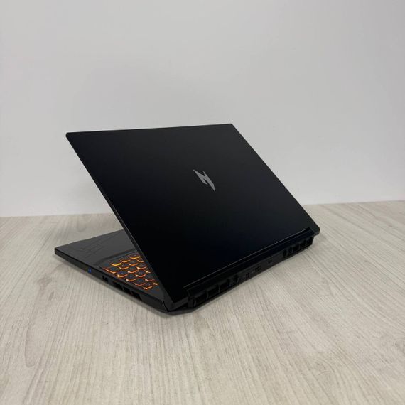 Игровой ноутбук Б-класс Acer Nitro V16 ANV16-41 / 16" (1920x1200) IPS / AMD Ryzen 5 8645HS (6 (12) ядер по 4.3 - 5.0 GHz) / 16 GB DDR5 / 512 GB SSD / nVidia GeForce RTX 4060, 8 GB GDDR6, 128-bit / WebCam б/у | Зображення 6