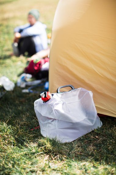 Ємність для води Tribe Water Carrier PVC 15л, каністра трайб складна прозора для походу, дачі, кемпінгу, риболовлі | Зображення 2