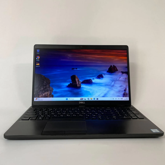 Ультрабук Б-класс Dell Precision 3540 / 15.6" (1366x768) TN / Intel Core i5-8365U (4 (8) ядра по 1.6 - 4.1 GHz) / 16 GB DDR4 / 256 GB SSD / Intel UHD Graphics / WebCam б/у + Подарок Беспроводная мышь / USB | Зображення 1