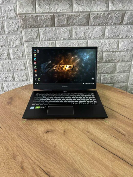 Ноутбук Gigabyte Aorus 15-X9 15.6" 144Hz i7 8750H 16Gb SSD 512Gb RTX 2070 Б/В | Зображення 1