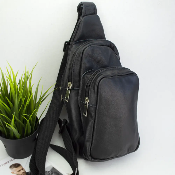 Стильна сумка чоловіча - бананка, слінг нагрудна з натуральної шкіри на блискавці чорна | Зображення 5