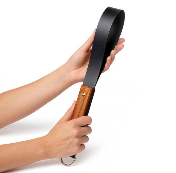 Шкіряна ляскалка з дерев'яною ручкою Art of Sex - Deniro, колір чорний Sex Aura | Зображення 3