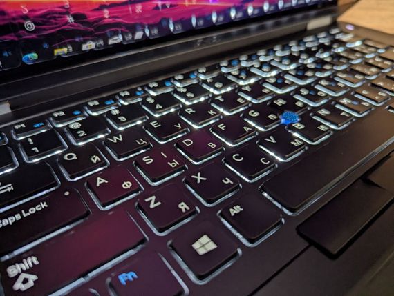 Ультрабук Dell Latitude E5470 / 14" (1920x1080) IPS Touch / Intel Core i5-6440HQ (4 ядра по 2.6 - 3.5 GHz) / 8 GB DDR4 / 256 GB SSD / Intel HD Graphics 530 / WebCam / Windows 10 б/у + Подарок Флэш-накопитель USB 32 GB | Зображення 5