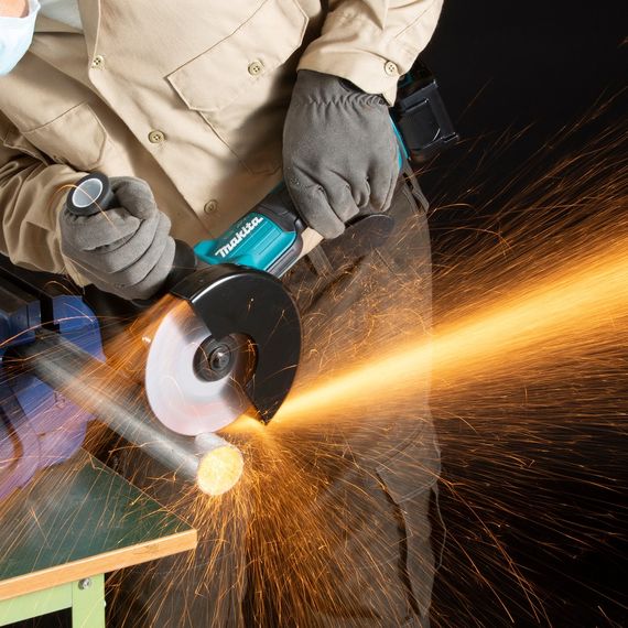 Шліфмашина кутова акумуляторна Makita GA036GZ (150 мм, 8500 об/хв, BL, AFT, XGT, без акумуляторів та зарядного пристрою) | Зображення 6