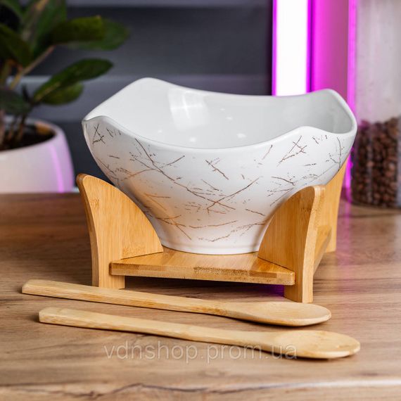 Салатниця га бамбуковій підставці з виделкою і ложкою 22*22*14 см Білий HP1228 | Зображення 1