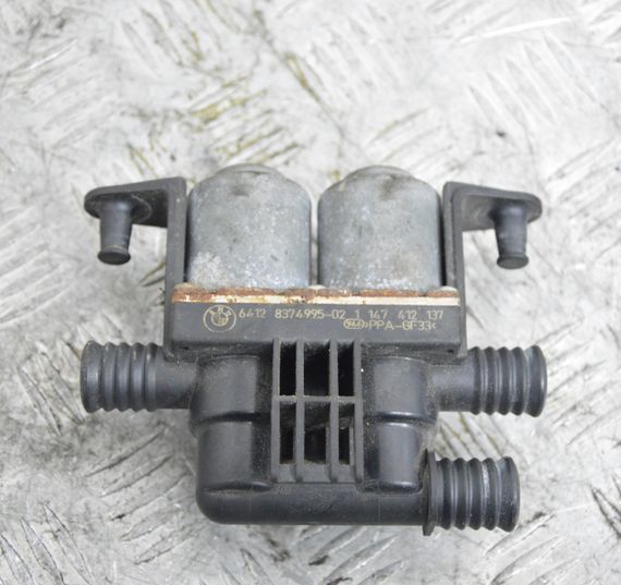 Клапан пічки BMW E38 E39 X5 E53 кран отоплювача БМВ е38 е39 е53 1147412137 6412 8374995