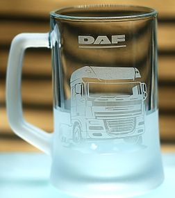 Пивний келих 670 мл DAF Truck Даф подарунок для далекобійника  кухоль з гравіюванням вантажівки
