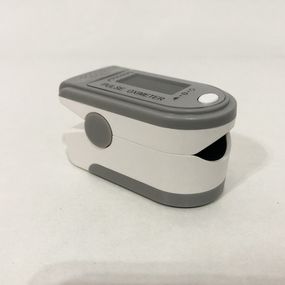 Пульсоксиметр FINGERTIP PULSE CE-115 Oximeter SP07
